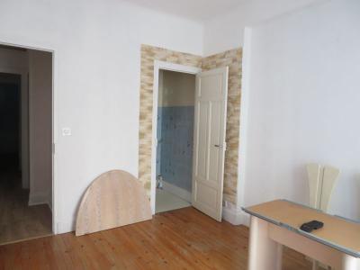 For sale Vichy 4 rooms 84 m2 Allier (03200) photo 4