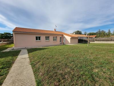 For sale Bois-de-cene Vendee (85710) photo 0