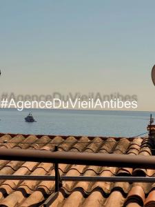 For sale Antibes VIEIL ANTIBES 137 m2 Alpes Maritimes (06600) photo 2