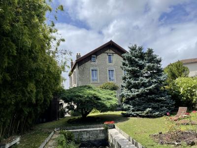 For sale Saint-jean-d'angely Charente maritime (17400) photo 2