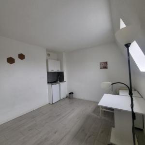 For sale Amiens 1 room 21 m2 Somme (80000) photo 3