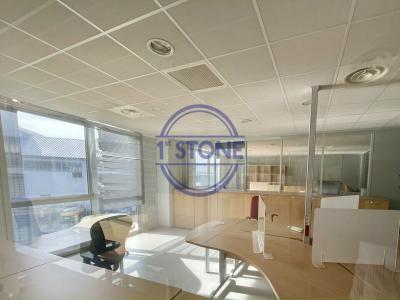 Acheter Bureau Marseille-15eme-arrondissement 1376960 euros