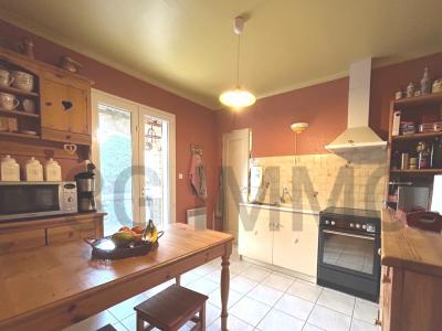 For sale Uzes 5 rooms 127 m2 Gard (30700) photo 3