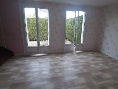 For sale Lude 5 rooms 89 m2 Sarthe (72800) photo 2