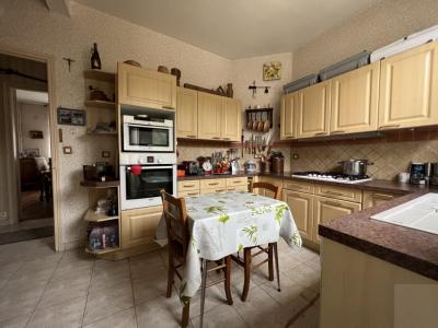 For sale Montdidier 6 rooms 176 m2 Somme (80500) photo 1