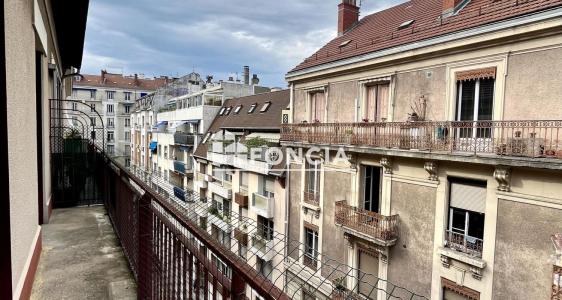 For sale Grenoble 2 rooms 44 m2 Isere (38000) photo 3