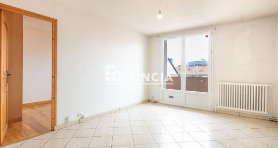 For sale Grenoble 4 rooms 64 m2 Isere (38000) photo 3