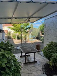 For sale Beziers 5 rooms 101 m2 Herault (34500) photo 4