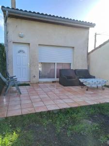 For sale Saint-julien-beychevelle 4 rooms 110 m2 Gironde (33250) photo 0