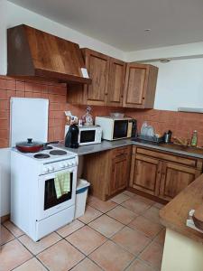 For sale Saint-julien-beychevelle 4 rooms 110 m2 Gironde (33250) photo 1