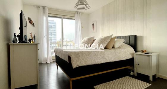 For sale Grenoble 4 rooms 80 m2 Isere (38100) photo 4