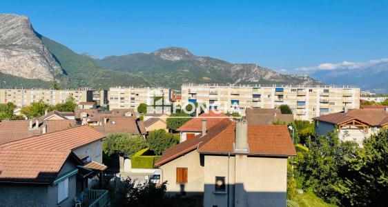For sale Fontaine 4 rooms 61 m2 Isere (38600) photo 2