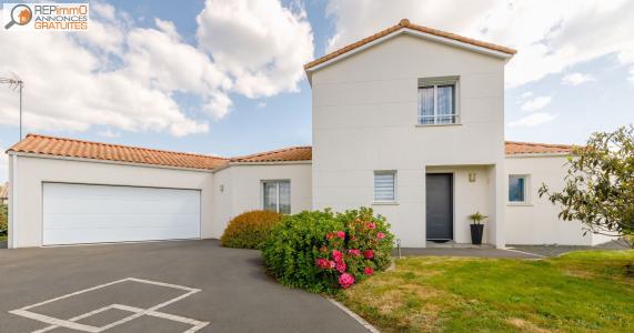 For rent Fenouiller 132 m2 Vendee (85800) photo 0