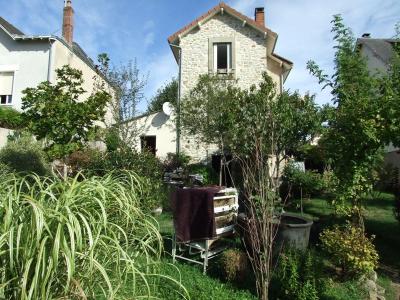 For sale Saint-junien 4 rooms 70 m2 Haute vienne (87200) photo 0