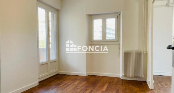 For sale Grenoble 4 rooms 85 m2 Isere (38100) photo 4