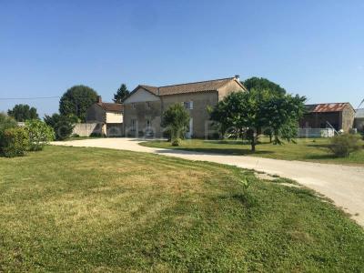 For sale Ruffec 10 rooms 300 m2 Charente (16700) photo 0