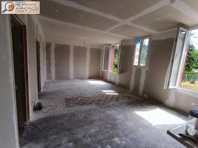 For sale Vierzon nord 5 rooms 55 m2 Cher (18100) photo 1