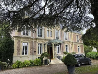 For rent Croissy-sur-seine 20 rooms 1000 m2 Yvelines (78290) photo 0
