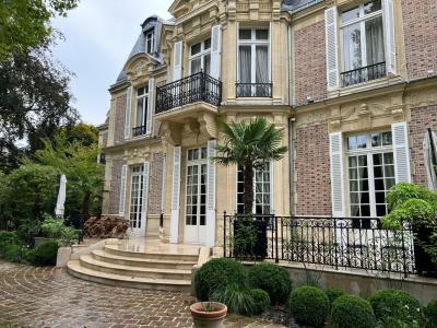 For rent Croissy-sur-seine 20 rooms 1000 m2 Yvelines (78290) photo 1
