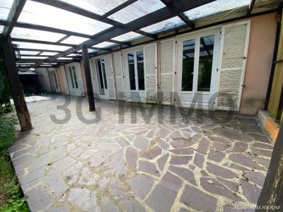 For sale Marines 7 rooms 204 m2 Val d'Oise (95640) photo 2