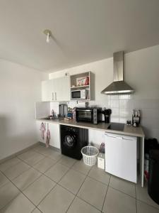 For sale Bordeaux 2 rooms 45 m2 Gironde (33300) photo 2