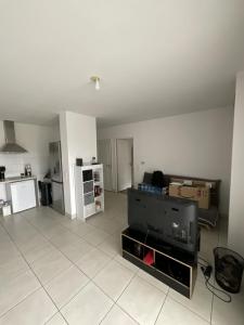 For sale Bordeaux 2 rooms 45 m2 Gironde (33300) photo 3