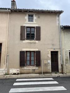 For sale Charroux 4 rooms 83 m2 Vienne (86250) photo 0