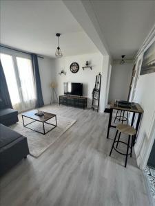 For rent Reims 1 room 9 m2 Marne (51100) photo 0