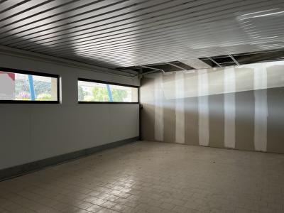Louer Local commercial Isle 28560 euros