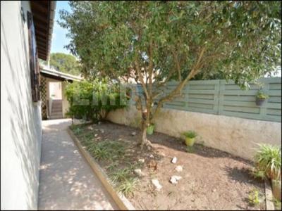 For sale Nimes 3 rooms 70 m2 Gard (30900) photo 2