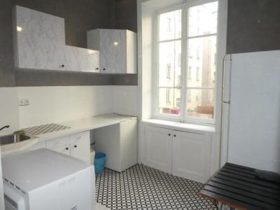 Louer Appartement Lyon-6eme-arrondissement 998 euros