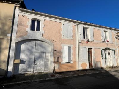 For sale Villefagnan 7 rooms 136 m2 Charente (16240) photo 0