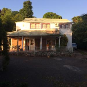 For sale Mamoudzou 6 rooms 270 m2 Mayotte (97600) photo 2
