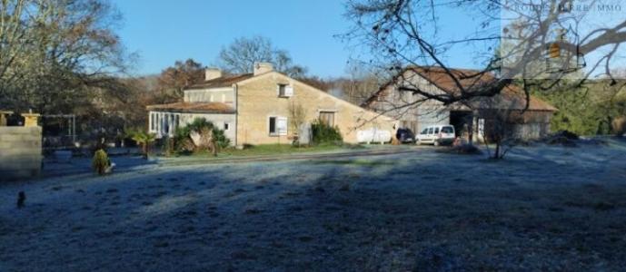 For sale Montguyon 6 rooms 155 m2 Charente maritime (17270) photo 0