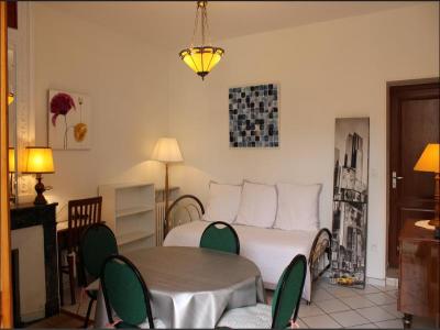 For rent Bordeaux 3 rooms 55 m2 Gironde (33000) photo 2