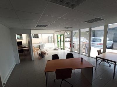 For rent Saint-junien 75 m2 Haute vienne (87200) photo 0