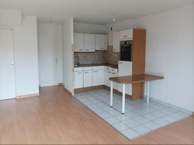 For sale Quimper 2 rooms 50 m2 Finistere (29000) photo 3