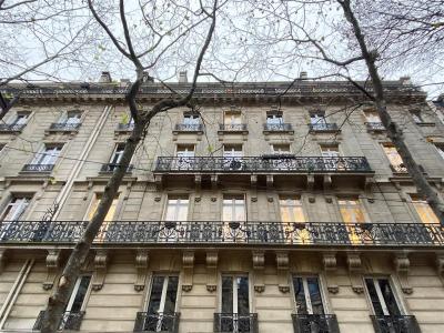 Louer Bureau Paris-8eme-arrondissement 24218 euros