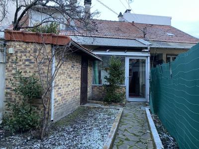 For sale Aulnay-sous-bois 2 rooms 40 m2 Seine saint denis (93600) photo 0