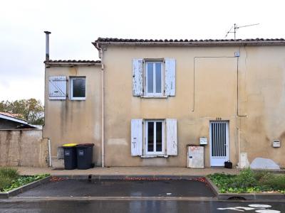 For sale Angouleme 2 rooms 50 m2 Charente (16000) photo 0