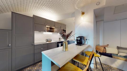 Louer Appartement 350 m2 Paris-18eme-arrondissement