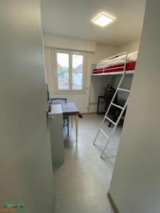 For sale Amiens 1 room 12 m2 Somme (80000) photo 0