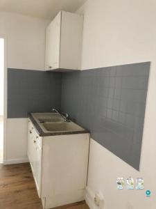 For rent Reims 2 rooms 45 m2 Marne (51100) photo 1