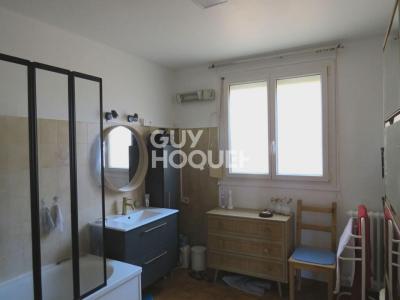 For sale Sete 4 rooms 74 m2 Herault (34200) photo 3