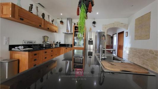 For sale Montblanc 4 rooms 101 m2 Herault (34290) photo 2