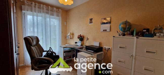 For sale Domerat 7 rooms 150 m2 Allier (03410) photo 4