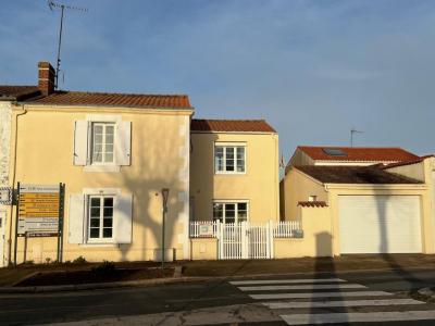 For sale Sainte-hermine 4 rooms 93 m2 Vendee (85210) photo 0