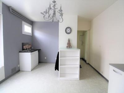 For rent Reims 1 room 25 m2 Marne (51100) photo 0