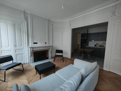For rent Lyon-1er-arrondissement 2 rooms 50 m2 Rhone (69001) photo 1