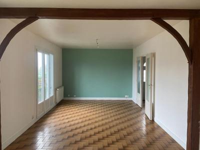 For sale Champagne-mouton 4 rooms 83 m2 Charente (16350) photo 2